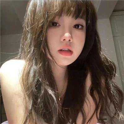 坡道上的红屋顶